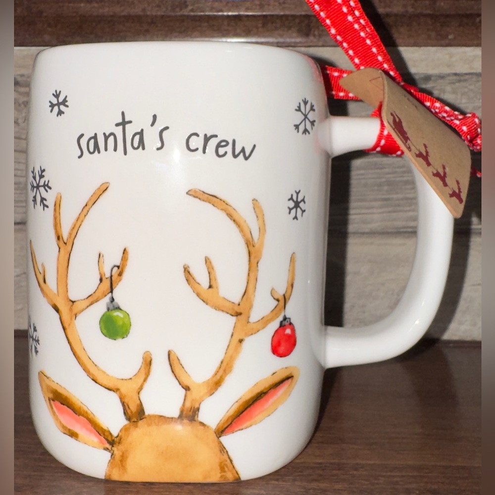 Cute 🥰 Santa's Crew Reindeer 🦌 with Antlers Decorated with XMas Lights Mug